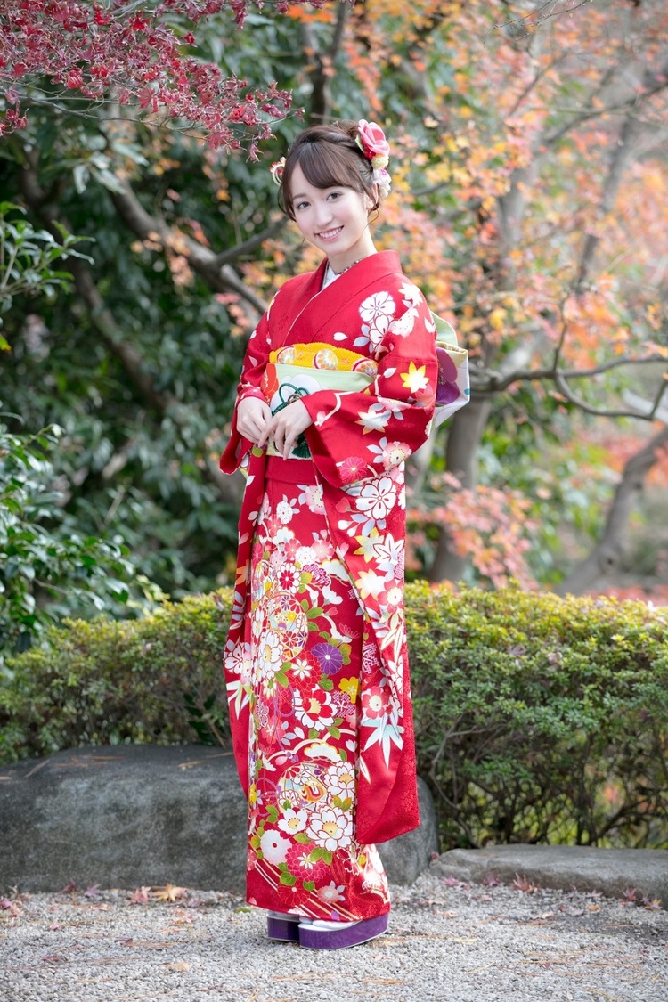 山木梨沙（カレッジ・コスモス）｜＜晴れ着お披露目会＞（東京・港区白金台 八芳園）