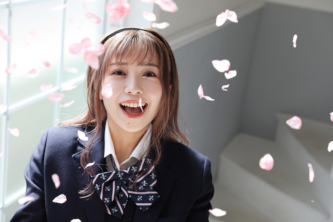 Singing Cosplayer Hikari