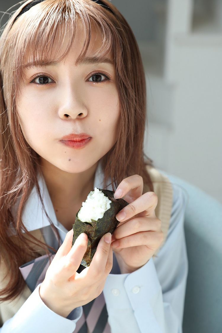 Singing Cosplayer Hikari