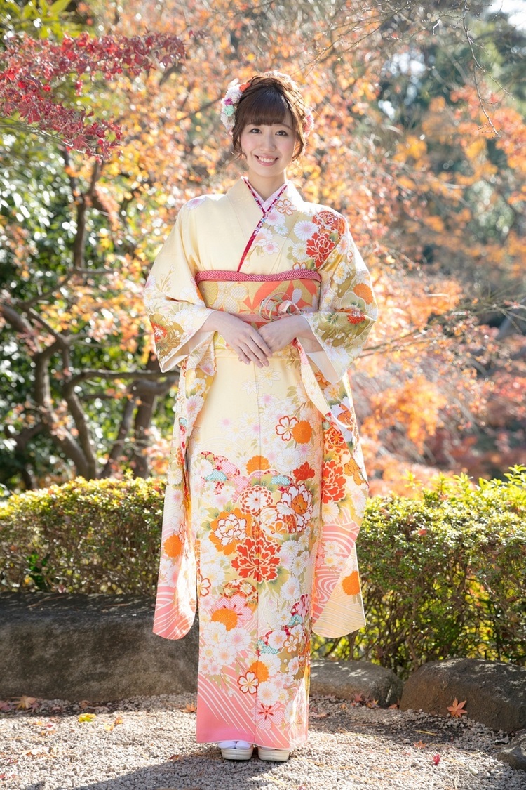 新家利奈（カレッジ・コスモス）｜＜晴れ着お披露目会＞（東京・港区白金台 八芳園）