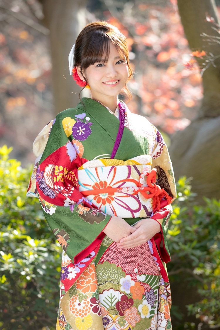 伊藤 舞（カレッジ・コスモス）｜＜晴れ着お披露目会＞（東京・港区白金台 八芳園）