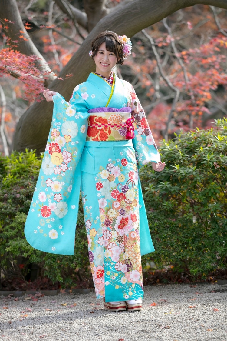 舩田美子（カレッジ・コスモス）｜＜晴れ着お披露目会＞（東京・港区白金台 八芳園）