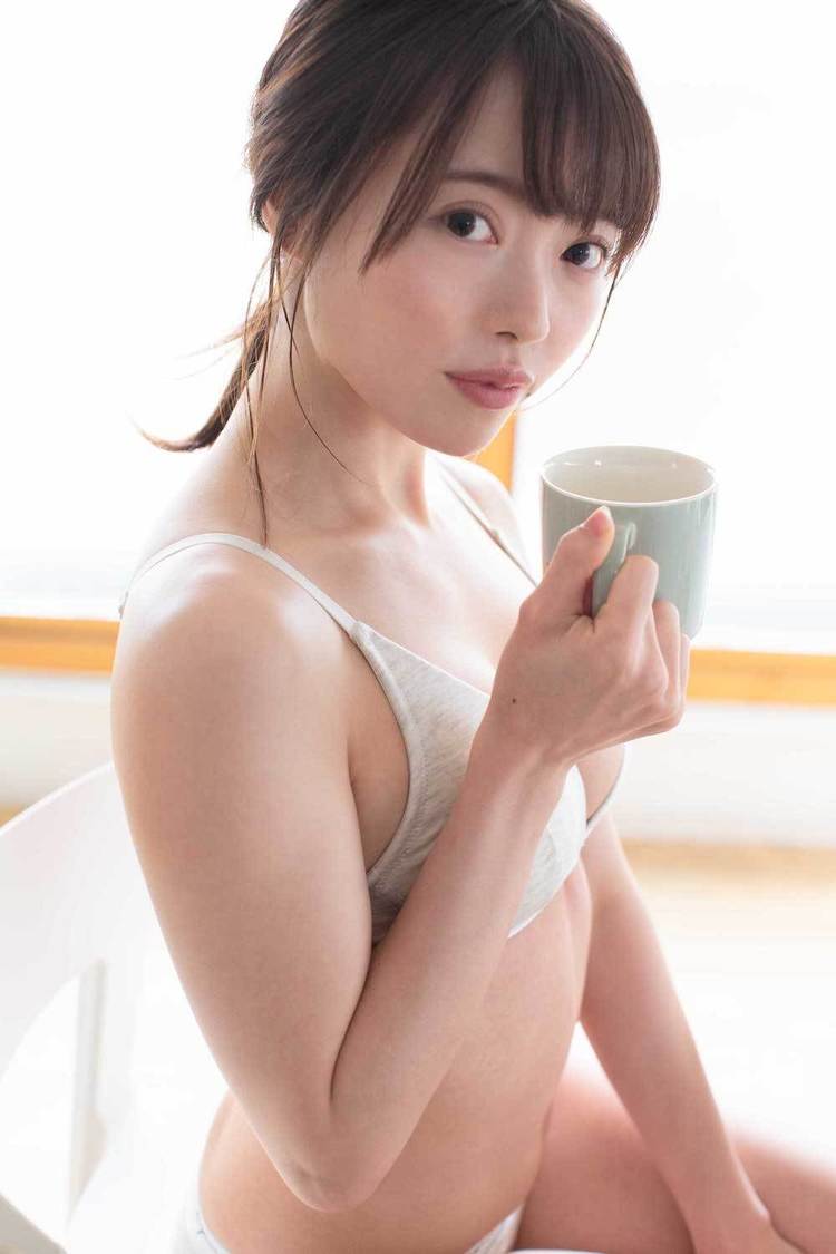 森香穂（『ヤングドラゴンエイジ VOL.6』より）