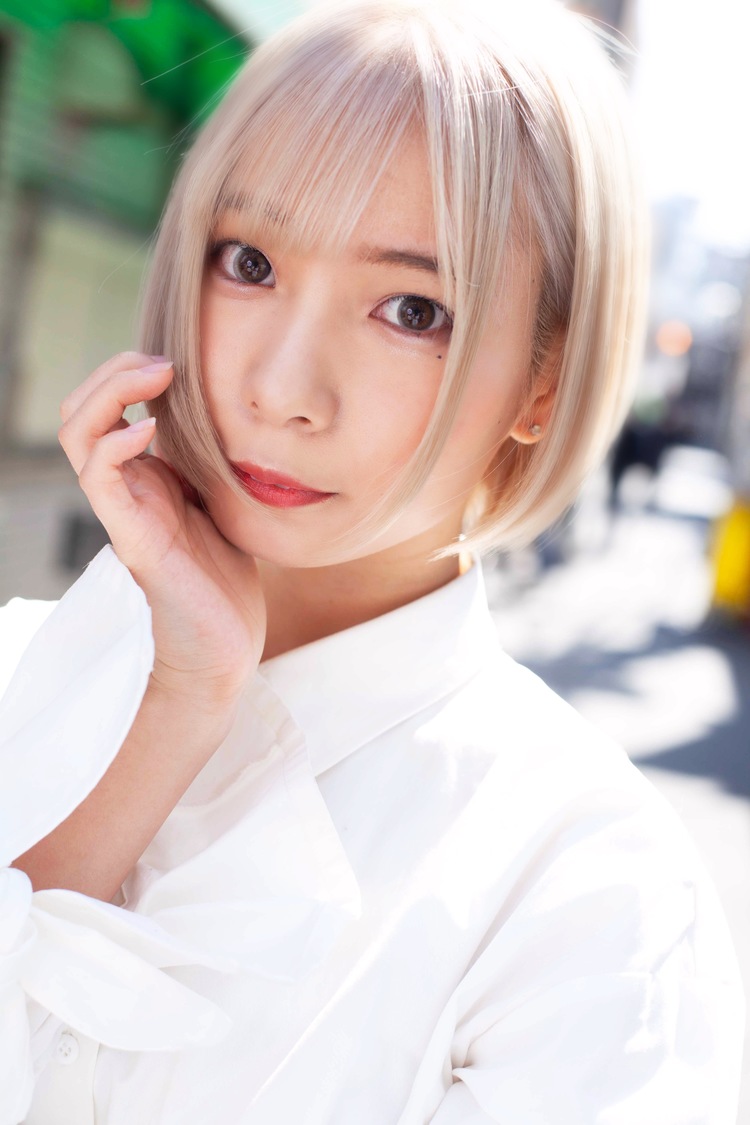 #2i2 奥ゆい（(c)月刊エンタメ　撮影：佐賀章広）