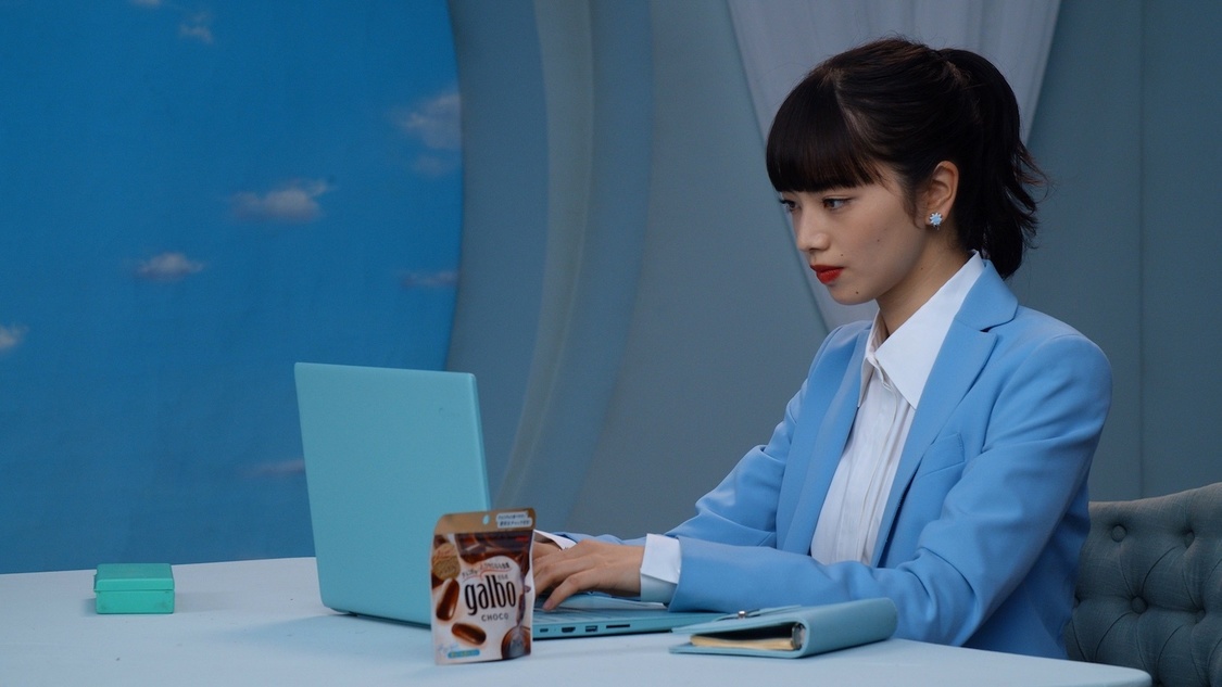 明治『ガルボ』新TVCM「ガルボ あるあるモンスター」篇より