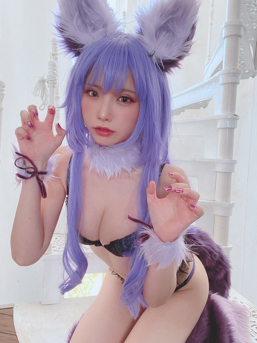 『えなこ×BEASTARS ワイルドキック』より