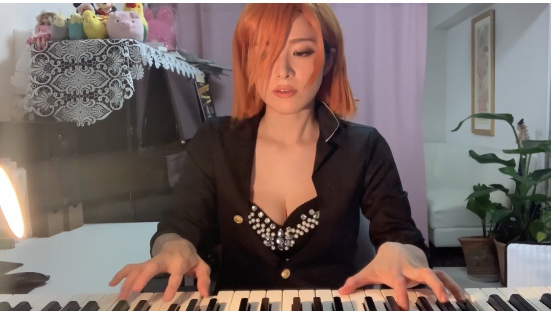 動画「【呪術廻戦】廻廻奇譚 ジャズピアニストがガチで弾いてみた。 Eve ／高木里代子 Jujutsu Kaisen 「Kaikai Kitan」」より