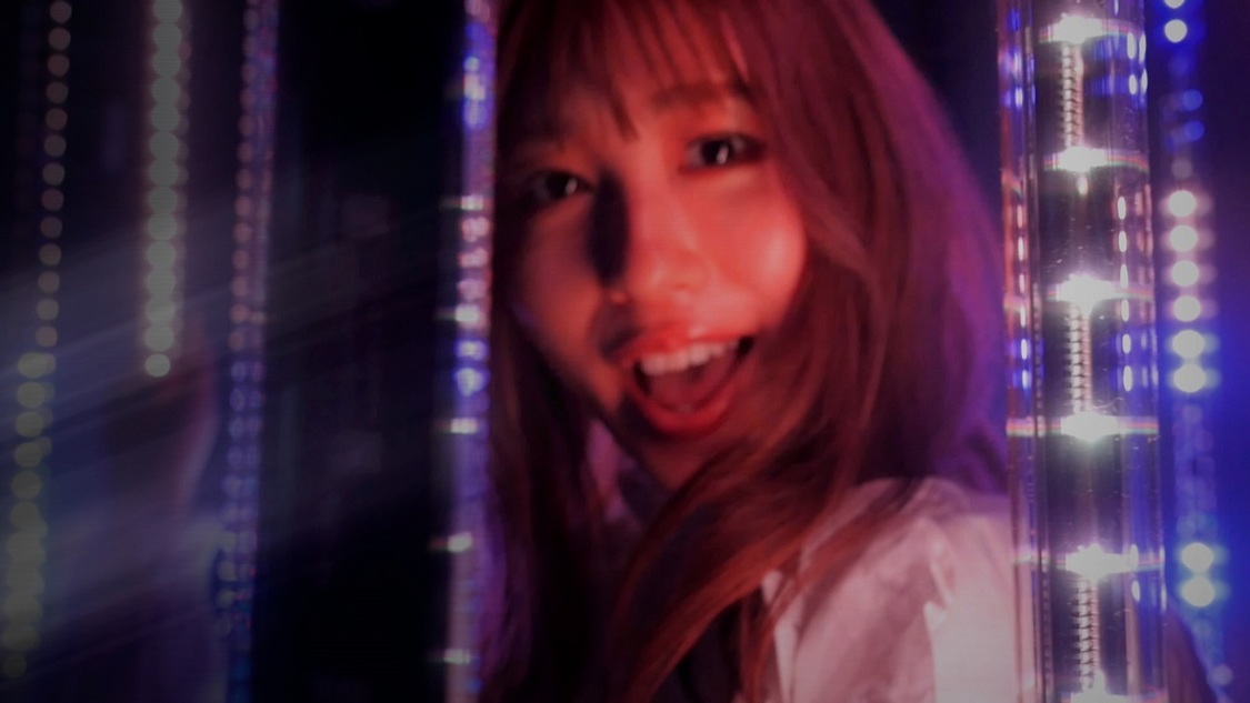 新曲「It’s Show Time！」MVより