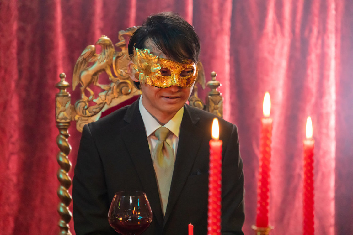 ©2021「聖なる蝶　赤い部屋」製作委員会