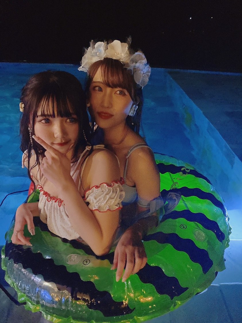 JamsCollection 水着姿オフショットより