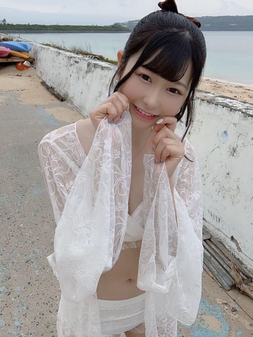 JamsCollection 水着姿オフショットより