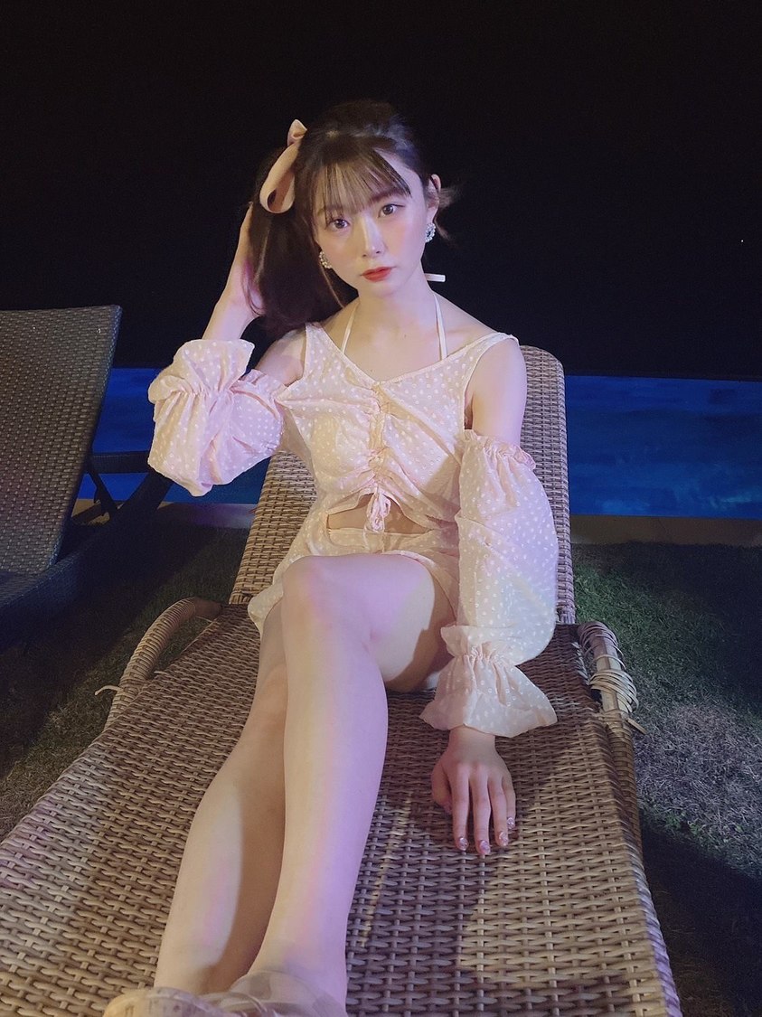 JamsCollection 水着姿オフショットより