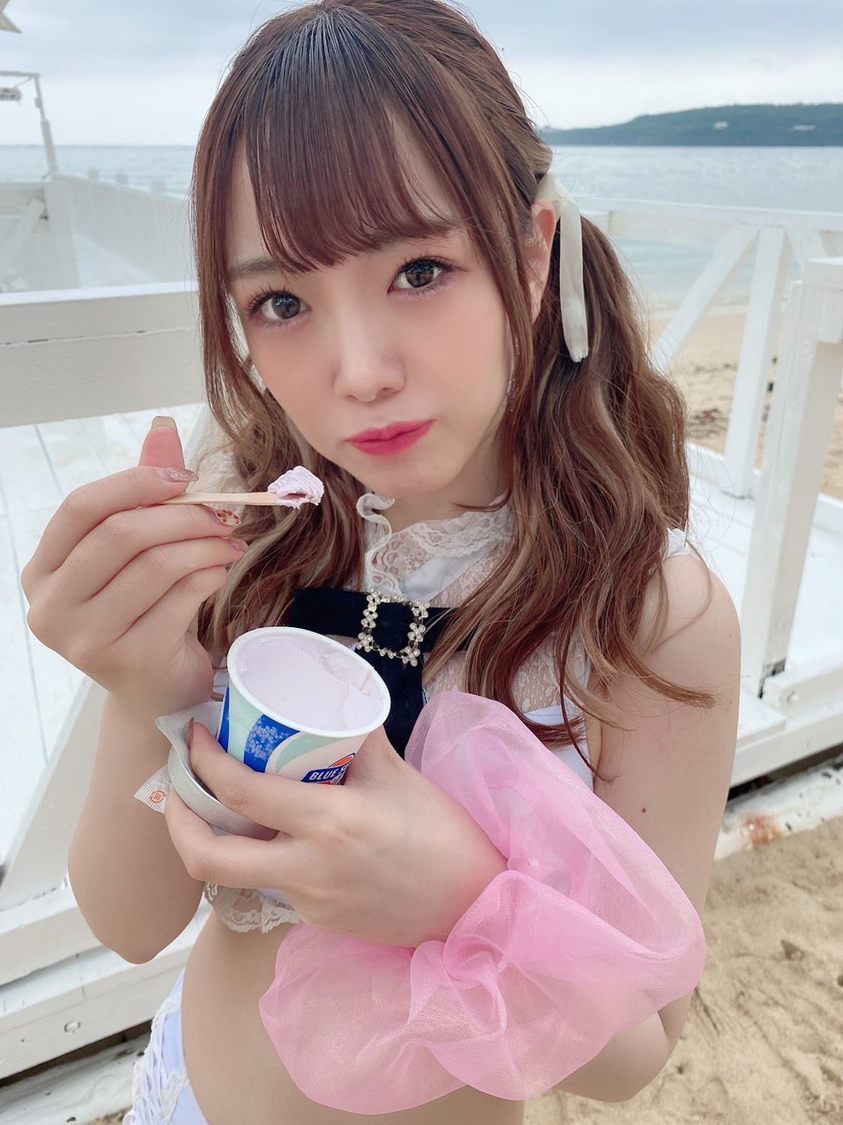 JamsCollection 水着姿オフショットより