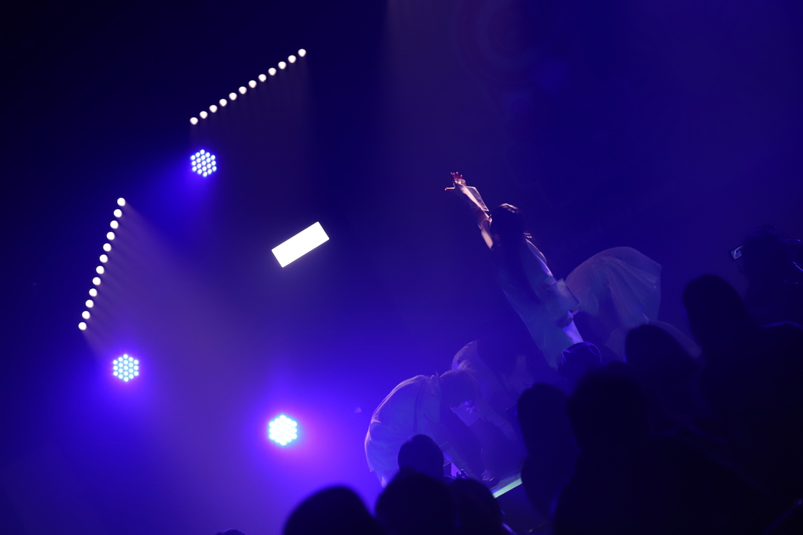 ＜@JAM EXPO 2018＞8月25日「Maison book girl」キウイステージ