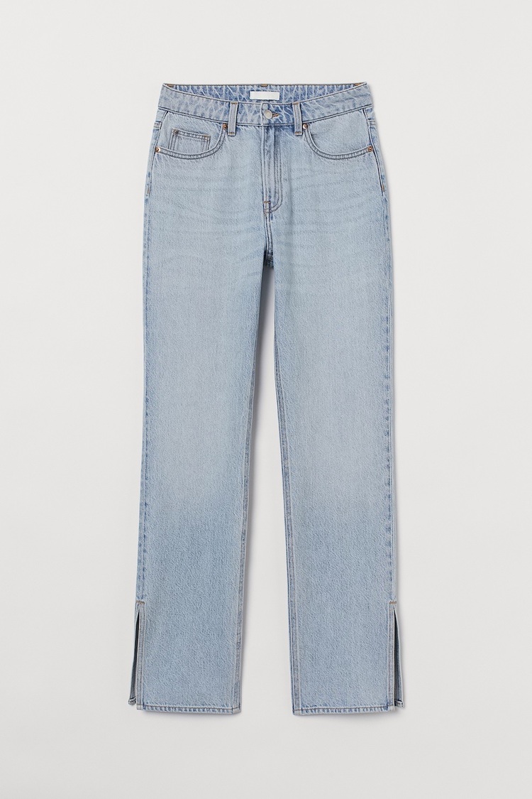 ストレートハイスプリットデニム ¥4,999　一部リサイクルコットン使用