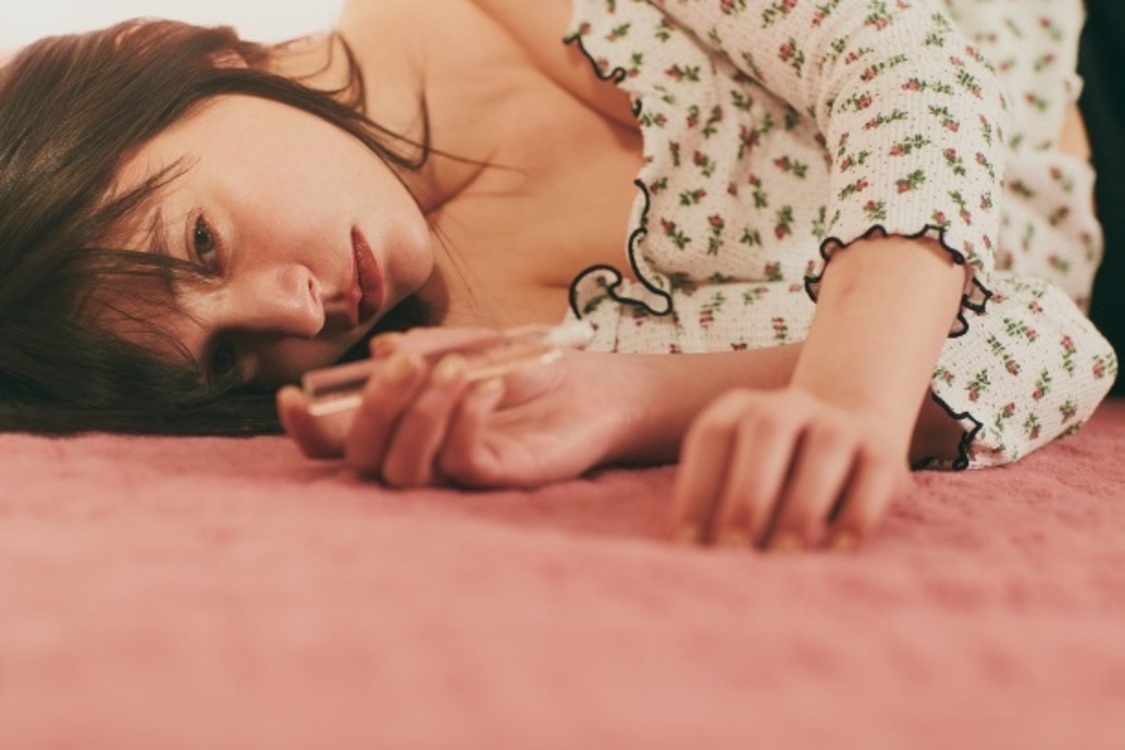 瑛茉ジャスミン（『PECHE 002』より）