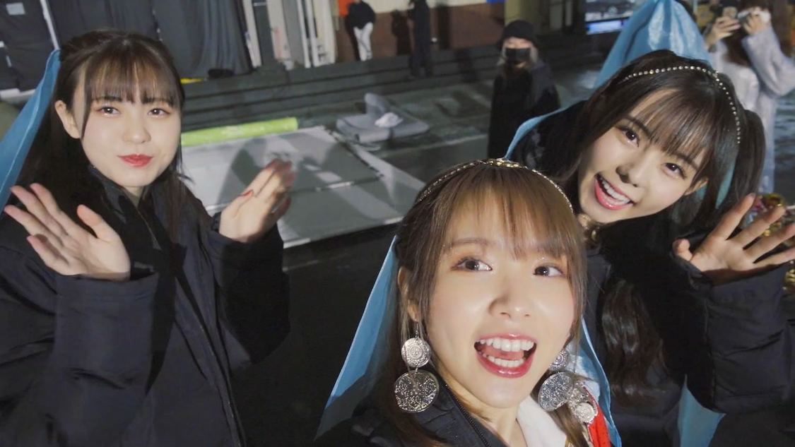 10thシングル「君は何キャラット？」MVメイキング映像より