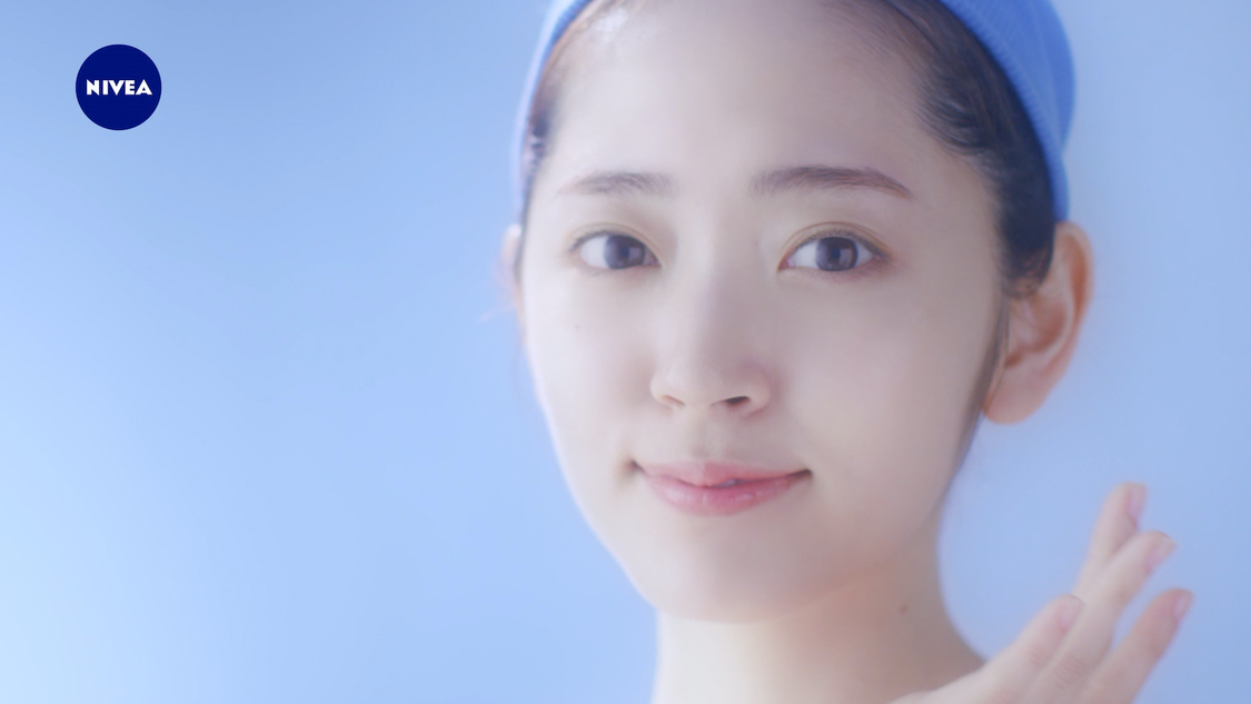 Webムービー「ニベアは違う、そうじゃない」より