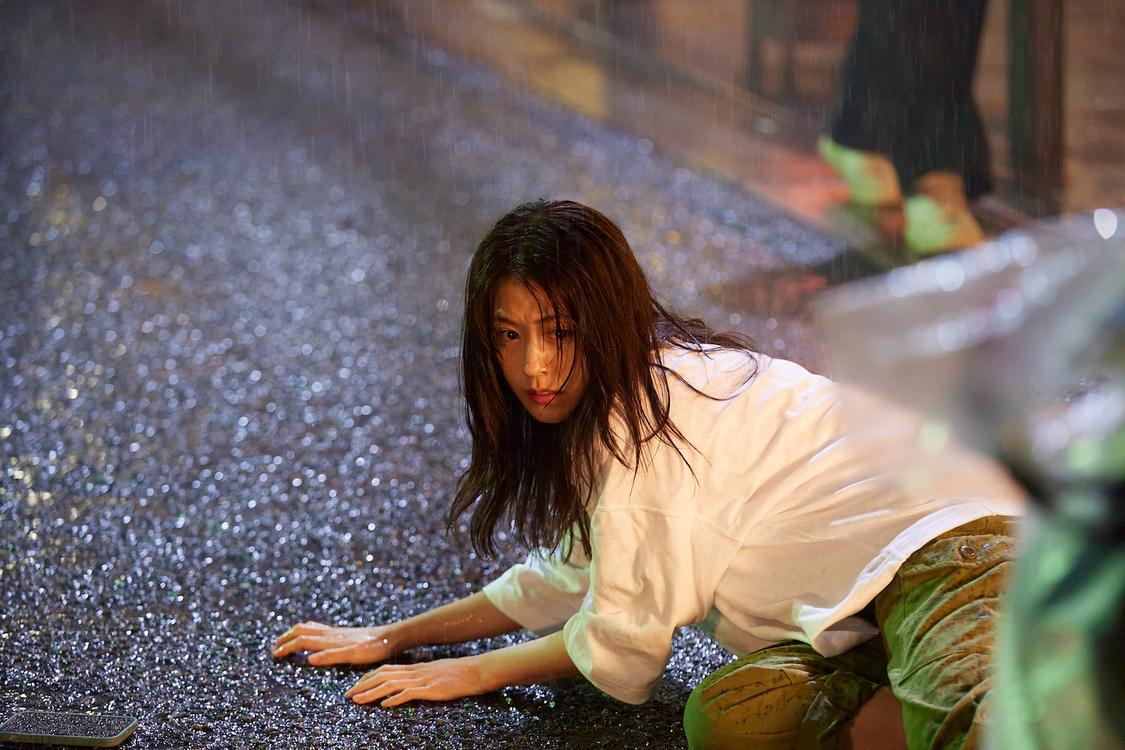 電⼦マンガ『ピッコマ』新TV-CM「アメハナカラス」篇 第1話／第2話より