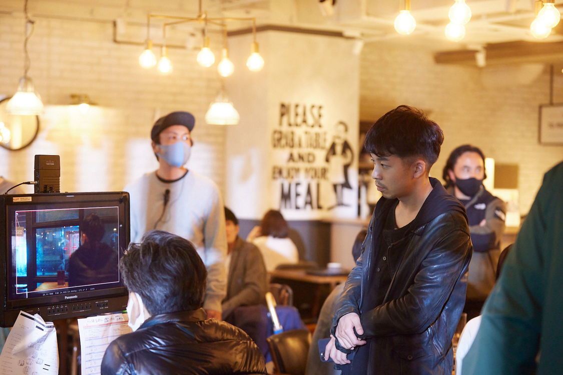 電⼦マンガ『ピッコマ』新TV-CM「アメハナカラス」篇 第1話／第2話より