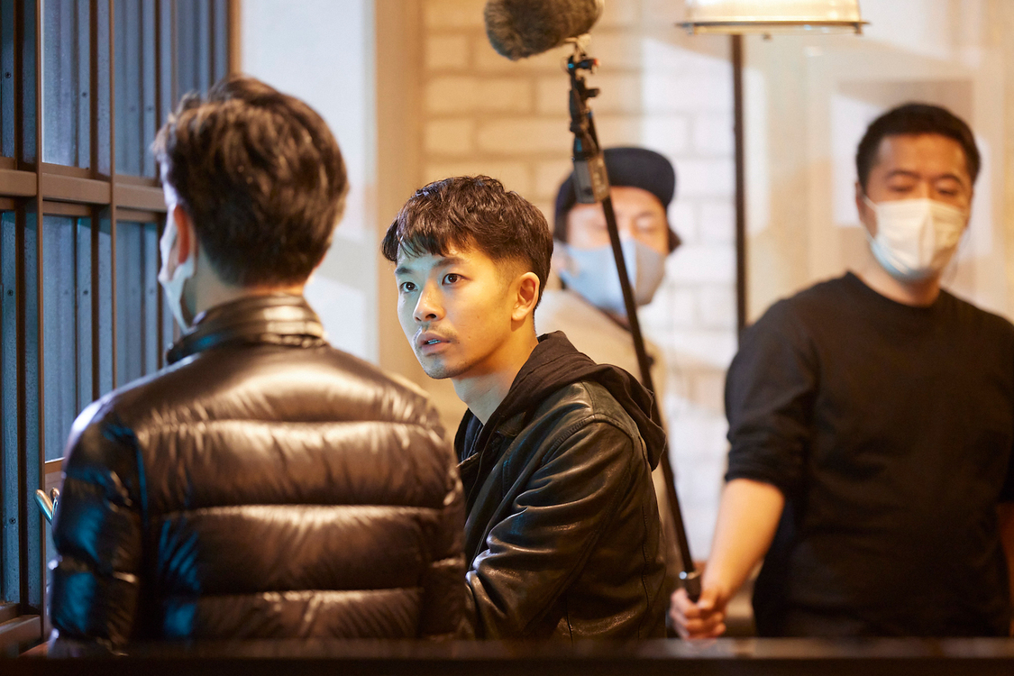 電⼦マンガ『ピッコマ』新TV-CM「アメハナカラス」篇 第1話／第2話より