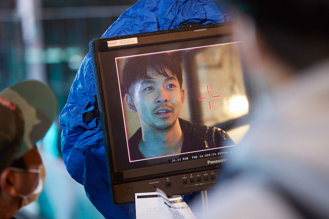 電⼦マンガ『ピッコマ』新TV-CM「アメハナカラス」篇 第1話／第2話より