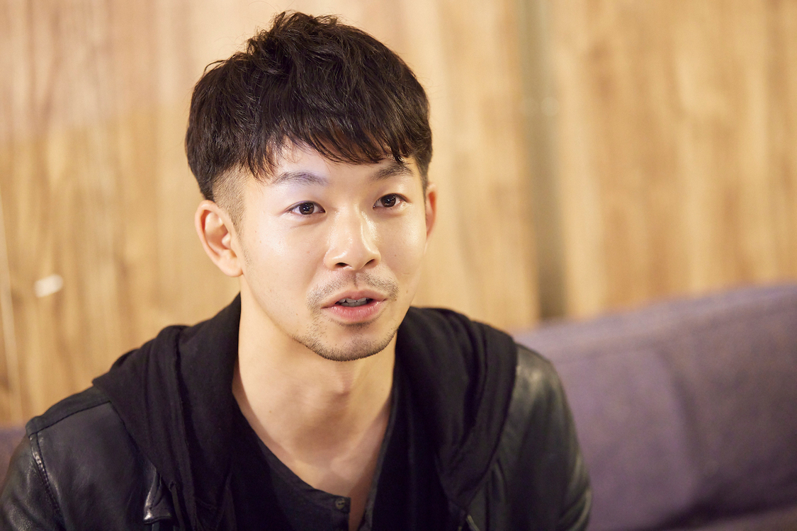 電⼦マンガ『ピッコマ』新TV-CM「アメハナカラス」篇 第1話／第2話より