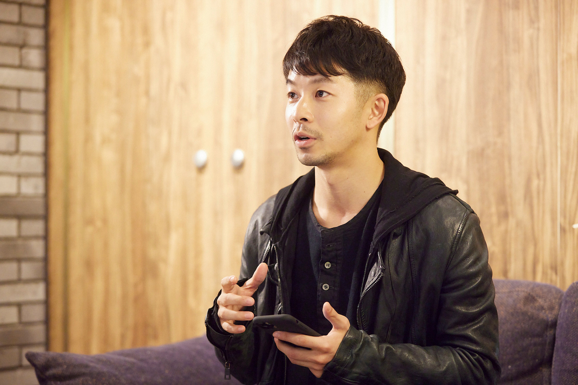 電⼦マンガ『ピッコマ』新TV-CM「アメハナカラス」篇 第1話／第2話より