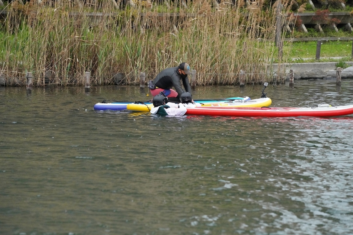 『バズリズム02』より