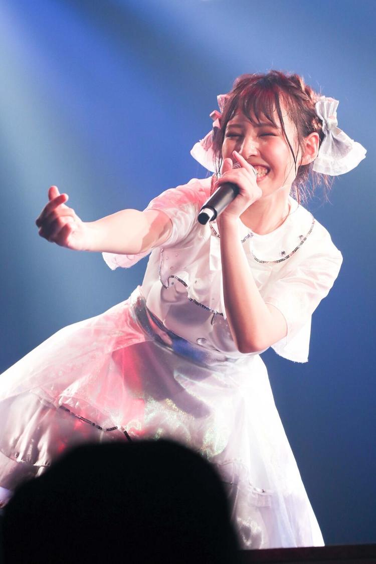 沖口優奈／マジカル・パンチライン＜LiVE PARK 2021 ここから始まる私たちの物語～キラハピ～＞（撮影：名和洋助）