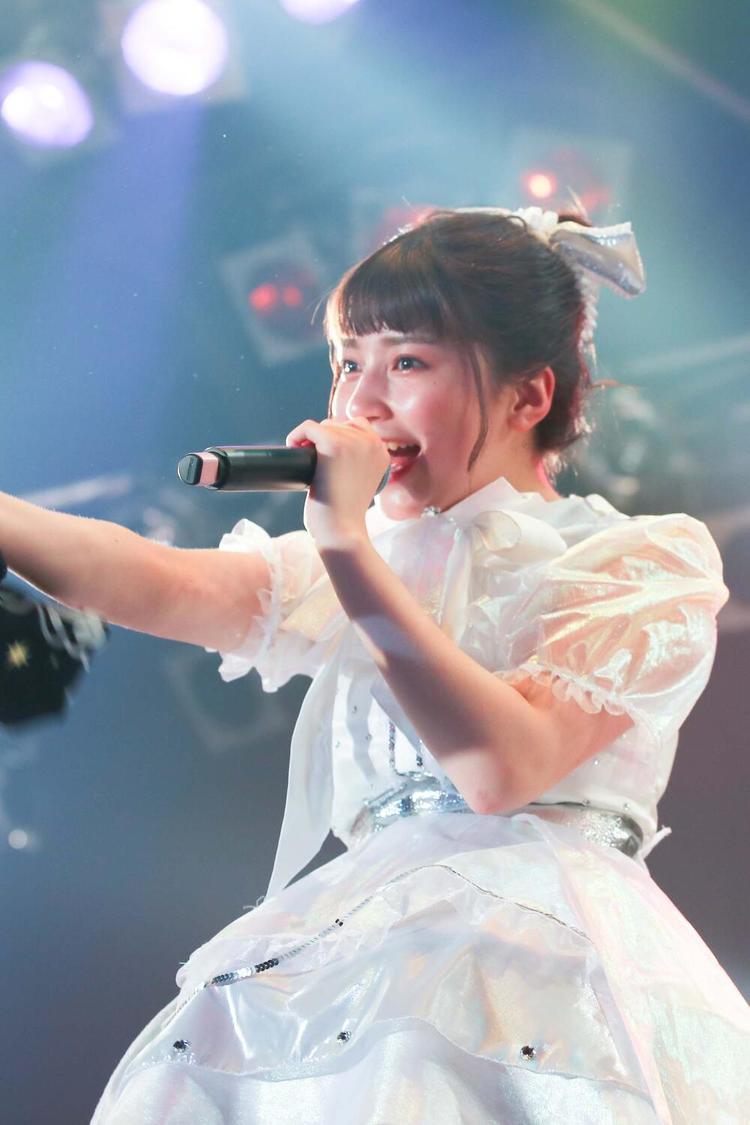 吉澤悠華／マジカル・パンチライン＜LiVE PARK 2021 ここから始まる私たちの物語～キラハピ～＞（撮影：名和洋助）