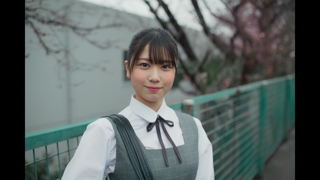 日向坂46「声の足跡」MVより