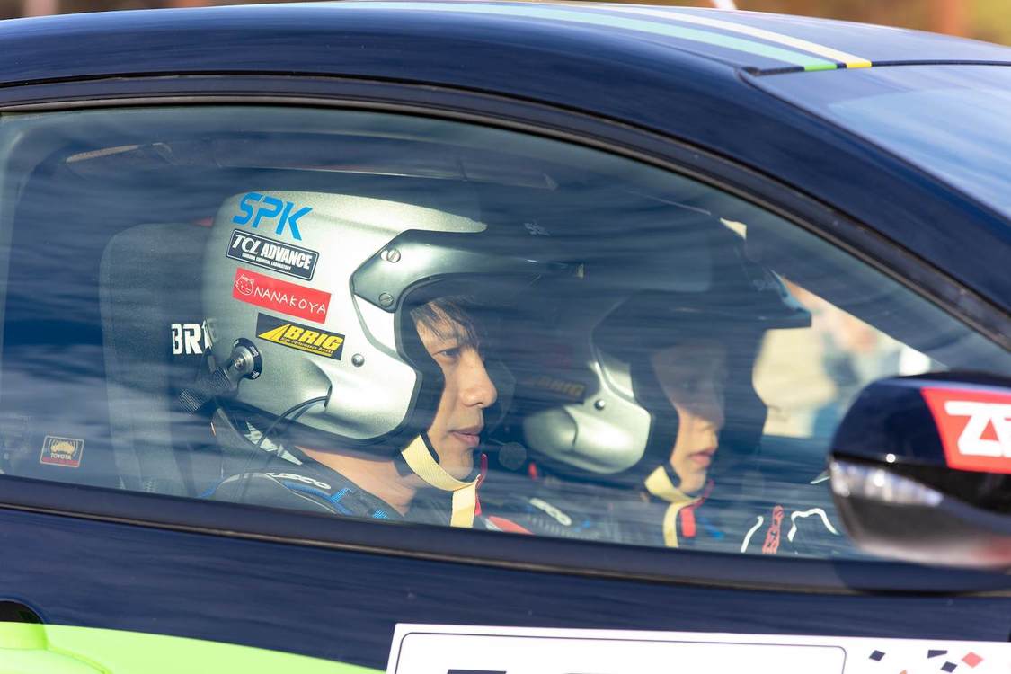 （C）2021『僕と彼女とラリーと』製作委員会