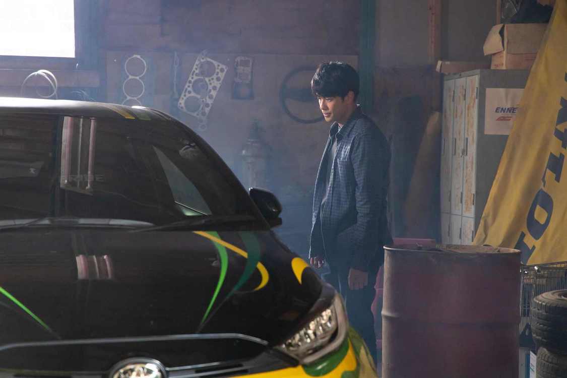 （C）2021『僕と彼女とラリーと』製作委員会