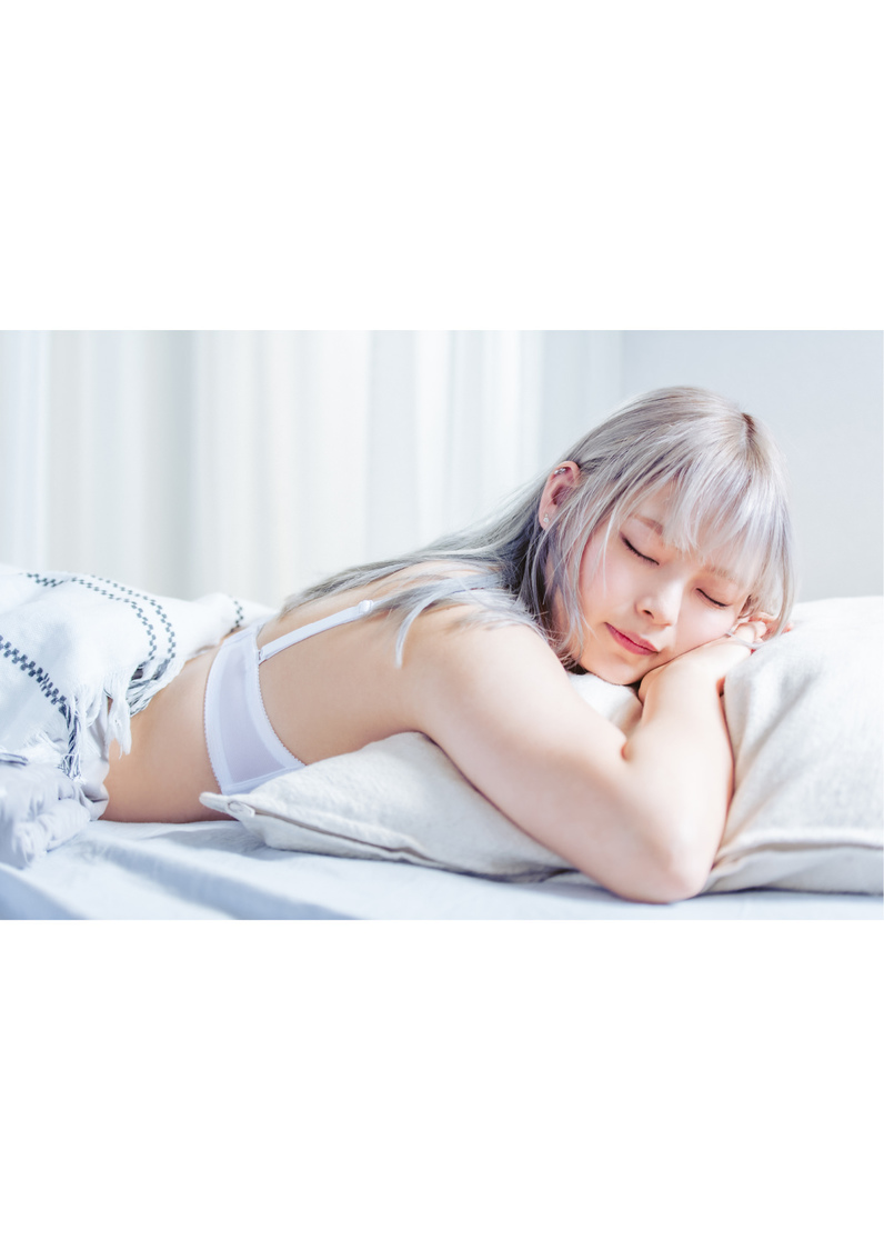 紫吹あや（じーくらむ！）デジタル写真集『純白のファンファーレ』より