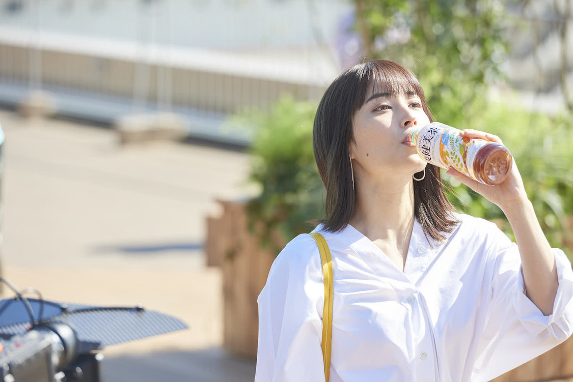広瀬アリス『爽健美茶』