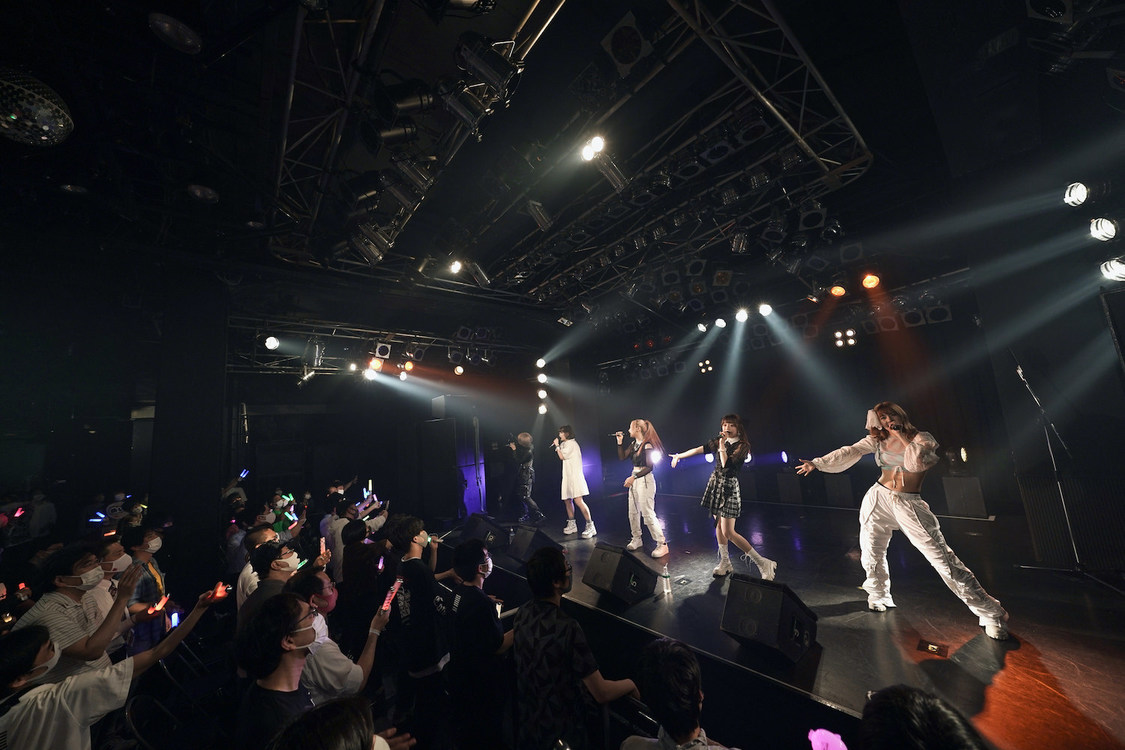 ＜神が宿る場所～神宿×かみやど 2マンライブ～＞より（2021年5月7日／YOKOHAMA Bay Hall）