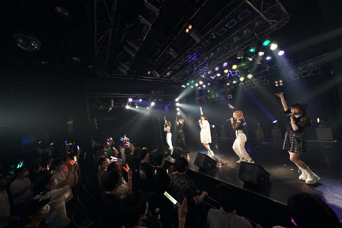 ＜神が宿る場所～神宿×かみやど 2マンライブ～＞より（2021年5月7日／YOKOHAMA Bay Hall）