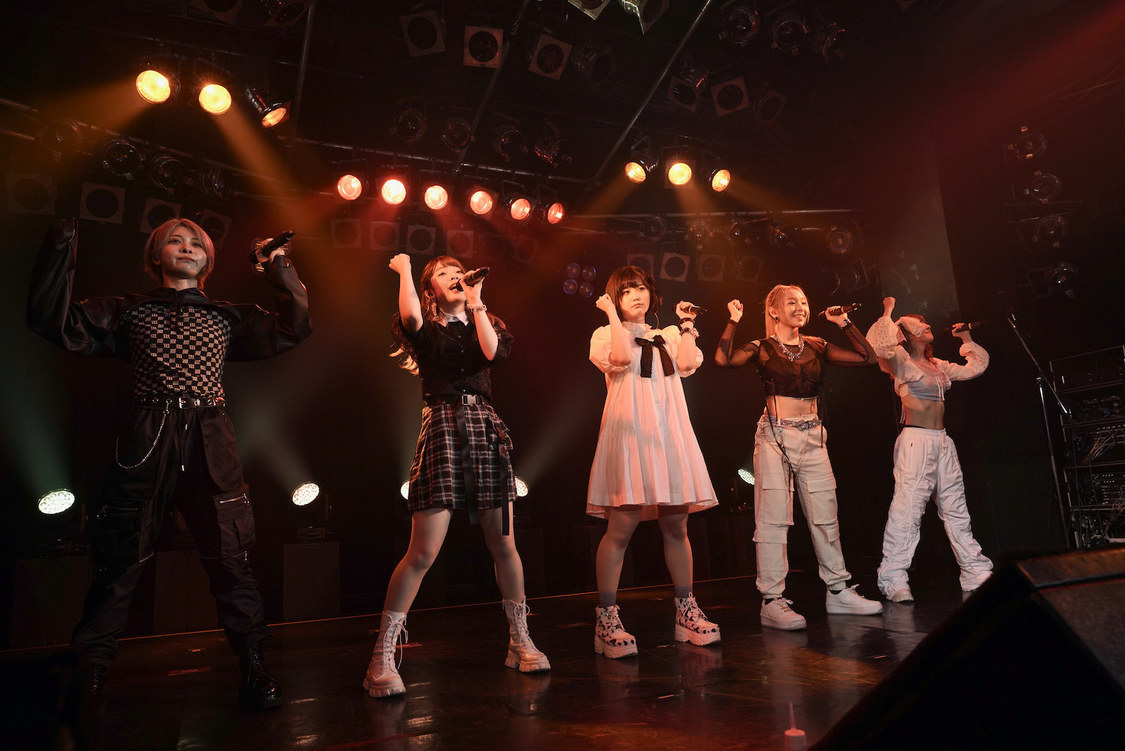 ＜神が宿る場所～神宿×かみやど 2マンライブ～＞より（2021年5月7日／YOKOHAMA Bay Hall）