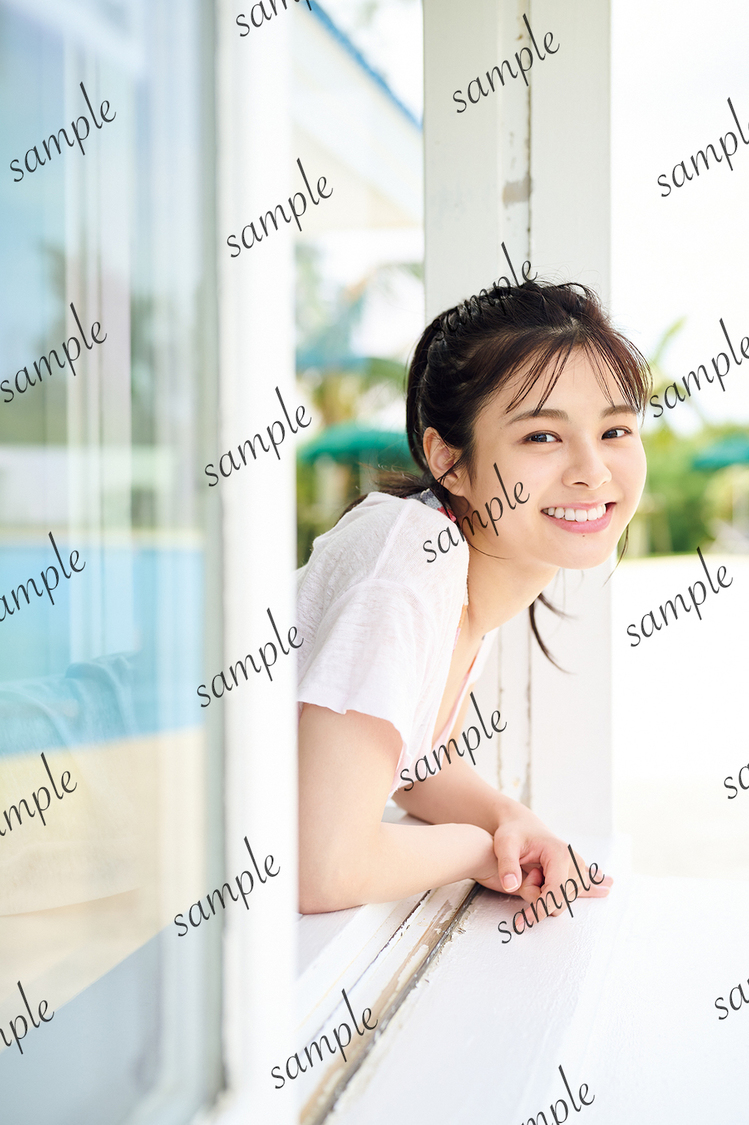 「プール編」（撮影：酒井貴弘／©KOBUNSHA）