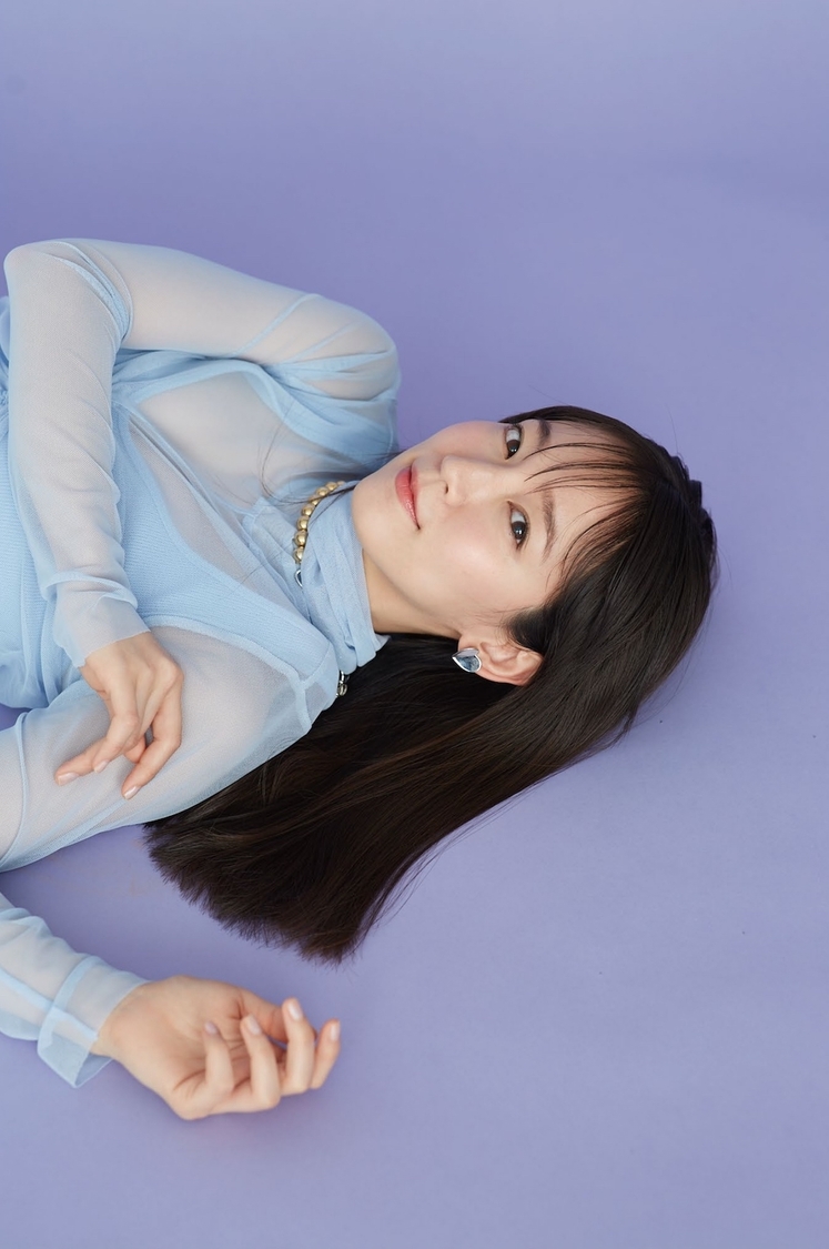 吉岡里帆（『HOT PEPPER』2021年6月号より）