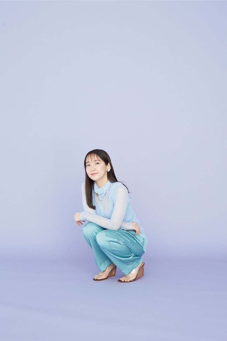 吉岡里帆（『HOT PEPPER』2021年6月号より）