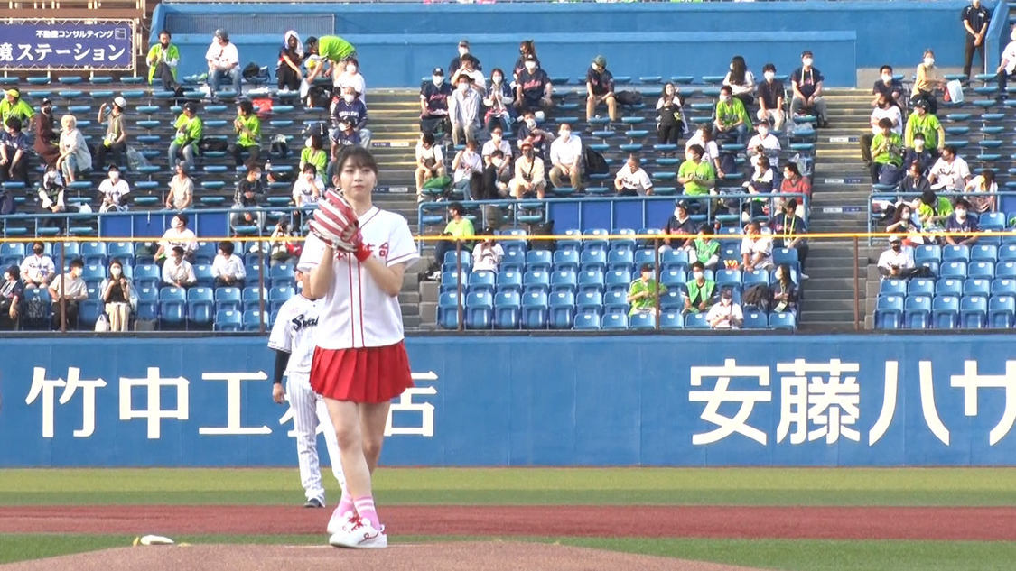 モーニング娘。’21 牧野真莉愛＜東京ヤクルトスワローズ VS 東北 楽天ゴールデンイーグルス＞明治神宮野球場（2021年6月1日）