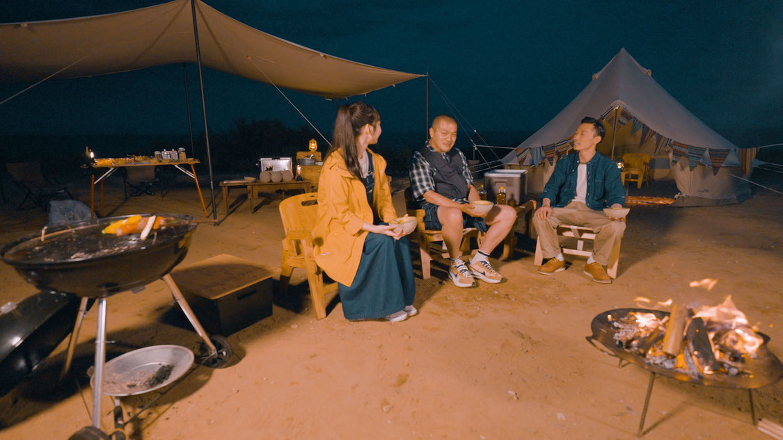 WEB動画「メロンの常識に、カミナリ!!キャンプ ‐CITY OF HOKOTA‐」篇より