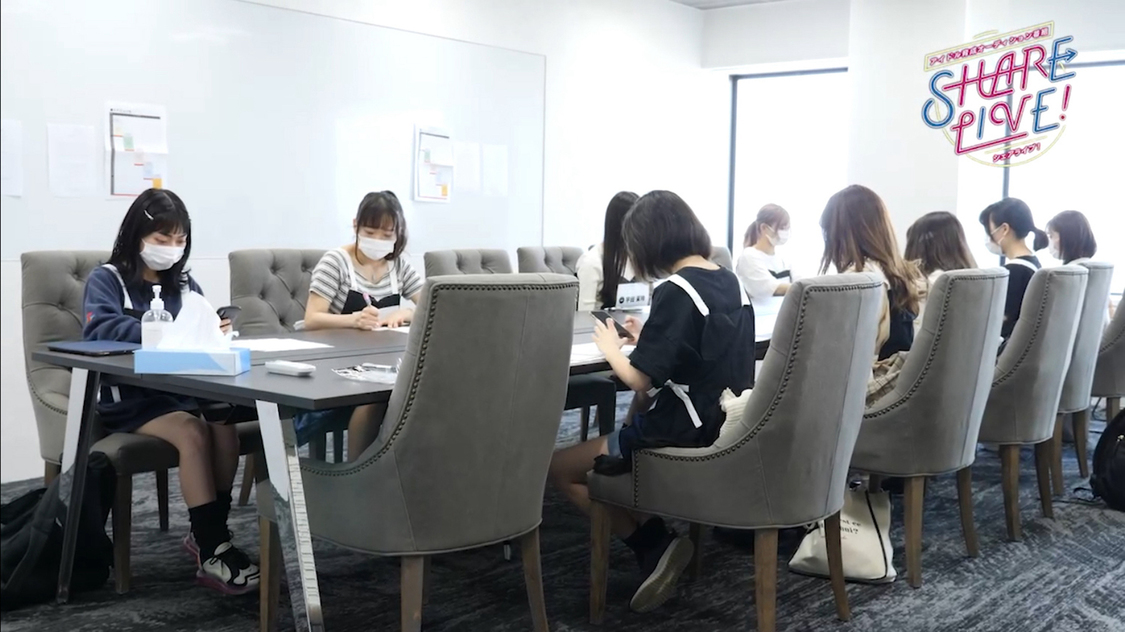 アイドル育成オーディション番組『SHARE LIVE！』場面写真より