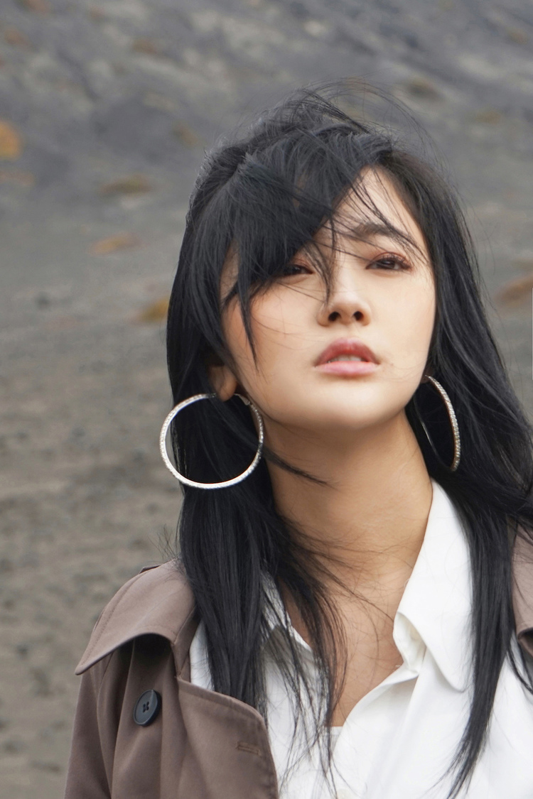 セルフプロデュース写真集『I'm here…』より