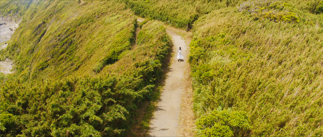 「NEVER END」MVより