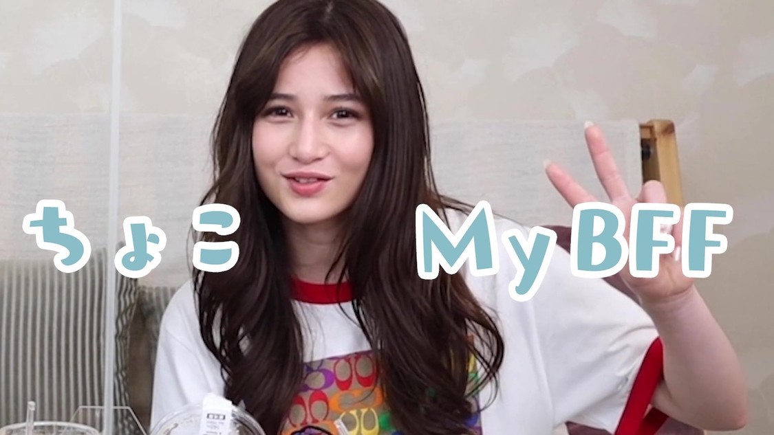 動画「【アオタキ】あおいちゃんとコンビニスイーツを食べまくる！TOP5 ガチレビュー【モッパン】」より