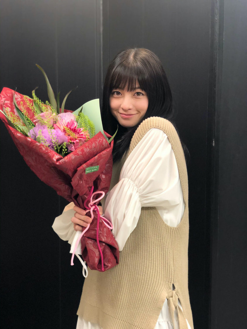 橋本環奈 ドラマ『ネメシス』クランクアップスチール