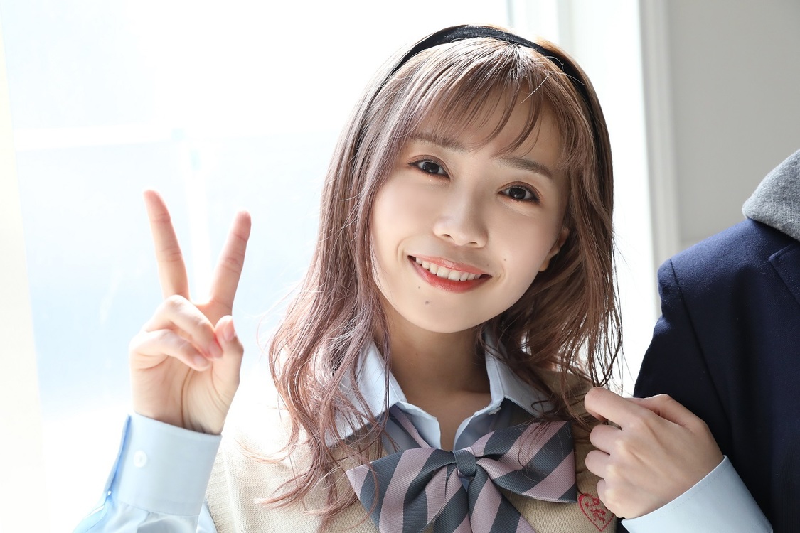 Singing Cosplayer Hikari